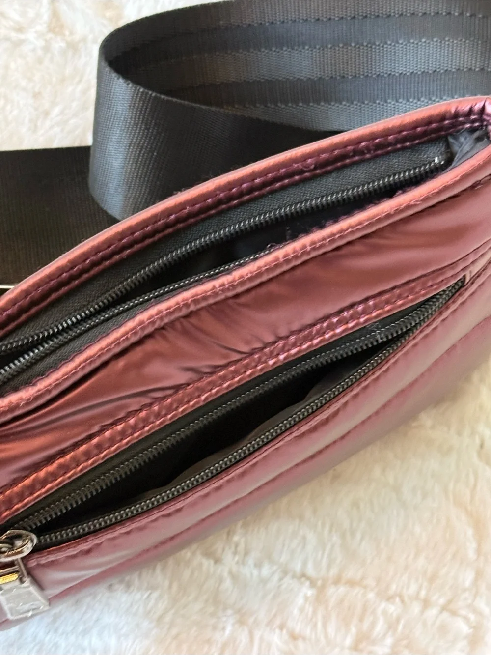 THINK ROYLYN Bum Bag Mirror Metallic Deep Burgundy metallic